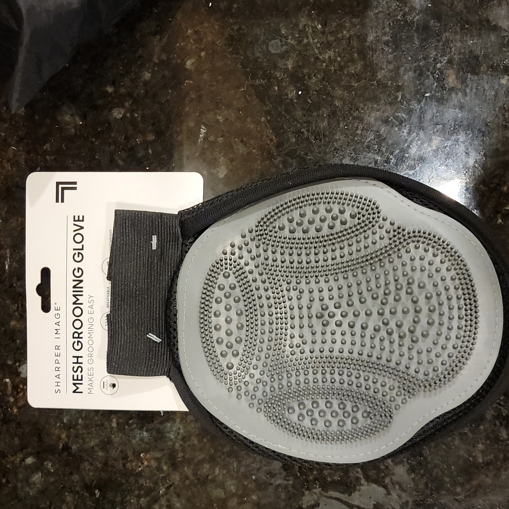 NEW Mesh & silicone grooming glove